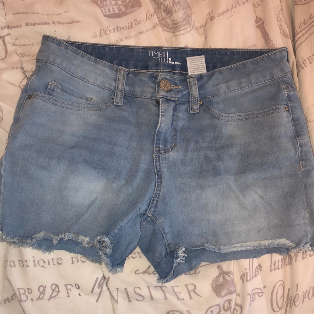 Cute denim shorts